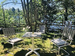 Apple Tree Cabin With River Views