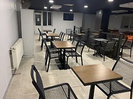 Otel 374