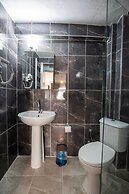 Otel 374
