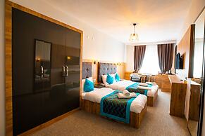 Otel 374
