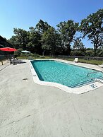 Econo Lodge Whitehall near Michigan's Adventure