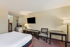 Econo Lodge Whitehall near Michigan's Adventure