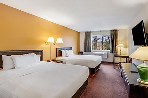 Econo Lodge Whitehall near Michigan's Adventure