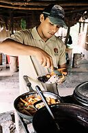 Ditsowou Lodge & Tours