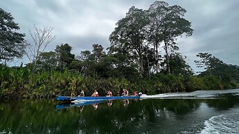 Ditsowou Lodge & Tours