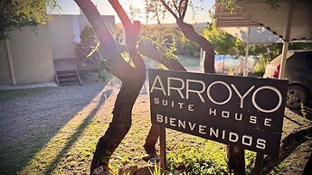 Arroyo Suite House