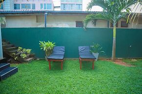 Hasaranga Holiday House