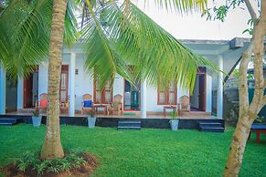Hasaranga Holiday House