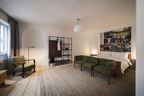 Goldenstern Townhouse