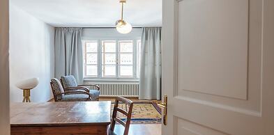 Goldenstern Townhouse