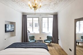 Goldenstern Townhouse