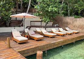 Zelune Luxury Lagoon Resort Bacalar Adults only