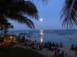 White Banana Beach Club