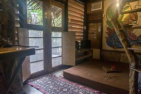 White Banana Beach Club