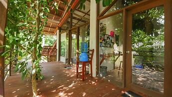 White Banana Beach Club