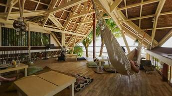 White Banana Beach Club