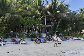 White Banana Beach Club