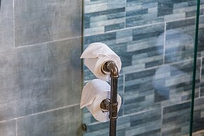 Bridges Danang Boutique Hotel