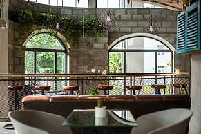 Bridges Danang Boutique Hotel