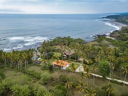 Villa Ronggo Mayang Bali