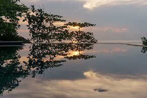 Villa Ronggo Mayang Bali