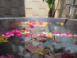 Villa Ronggo Mayang Bali