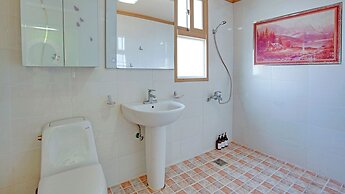 Gyeongju B House Pension