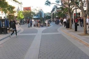 Venice Studio With Outdoor Cabana Studio Bedroom Apts by RedAwning