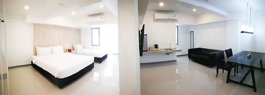 Loyy Hotel - Hostel
