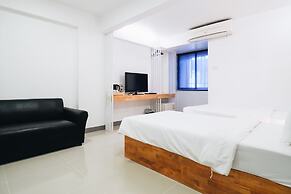 Loyy Hotel - Hostel