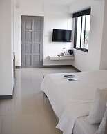 Loyy Hotel - Hostel