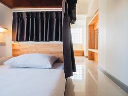 Loyy Hotel - Hostel