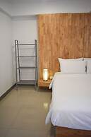 Loyy Hotel - Hostel