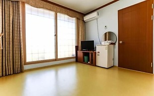 Naksan Crova Condotel