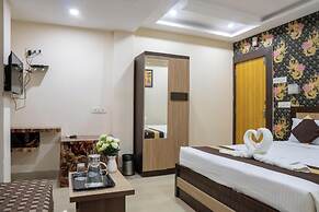 Mahira Residency