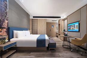 Naive S Hotel