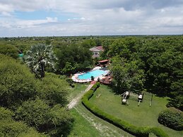 Sedia Riverside Hotel