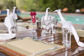 Sedia Riverside Hotel