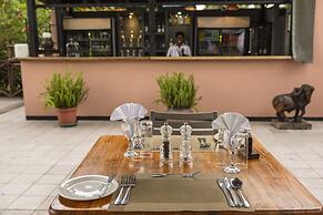 Sedia Riverside Hotel