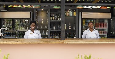 Sedia Riverside Hotel