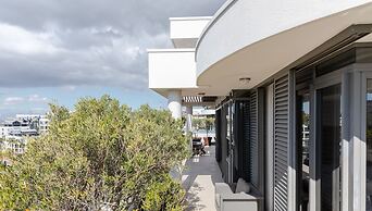 Penthouse 702 Kylemore B