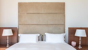 Penthouse 702 Kylemore B