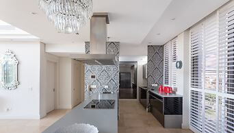 Penthouse 702 Kylemore B