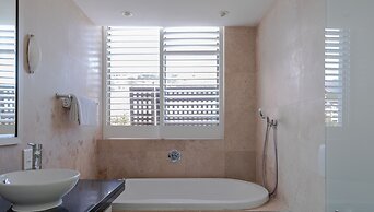 Penthouse 702 Kylemore B