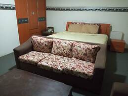 Seleen Hotel Suites