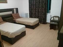 Seleen Hotel Suites