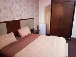 Seleen Hotel Suites