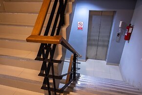 Salinsiri at Lat Krabang