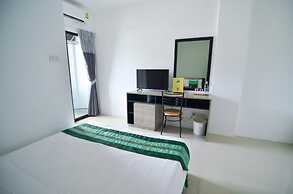 Salinsiri at Lat Krabang