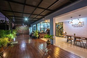 Salinsiri at Lat Krabang